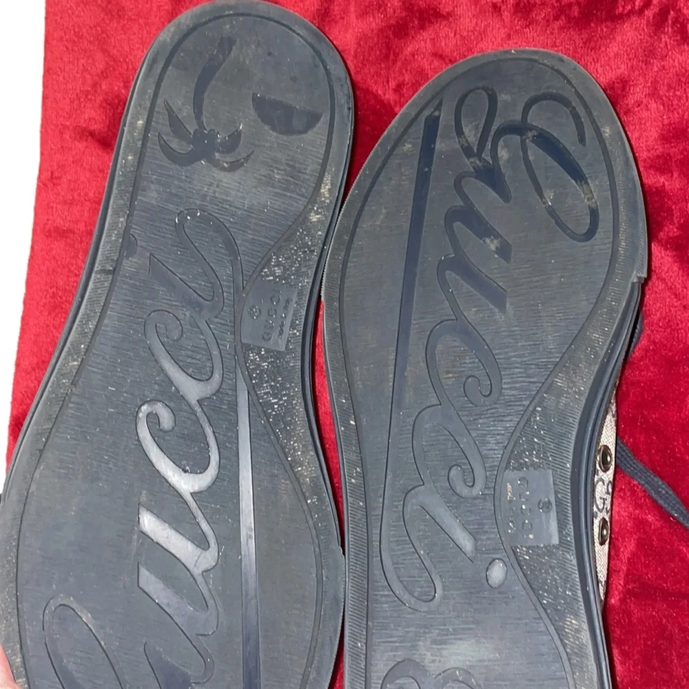 Authentic Gucci men’s low top sneakers